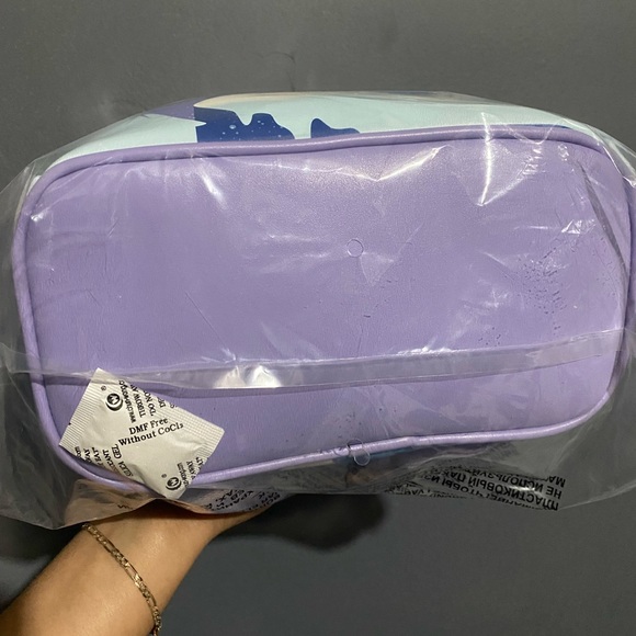 Loungefly - Picture 7 of 8